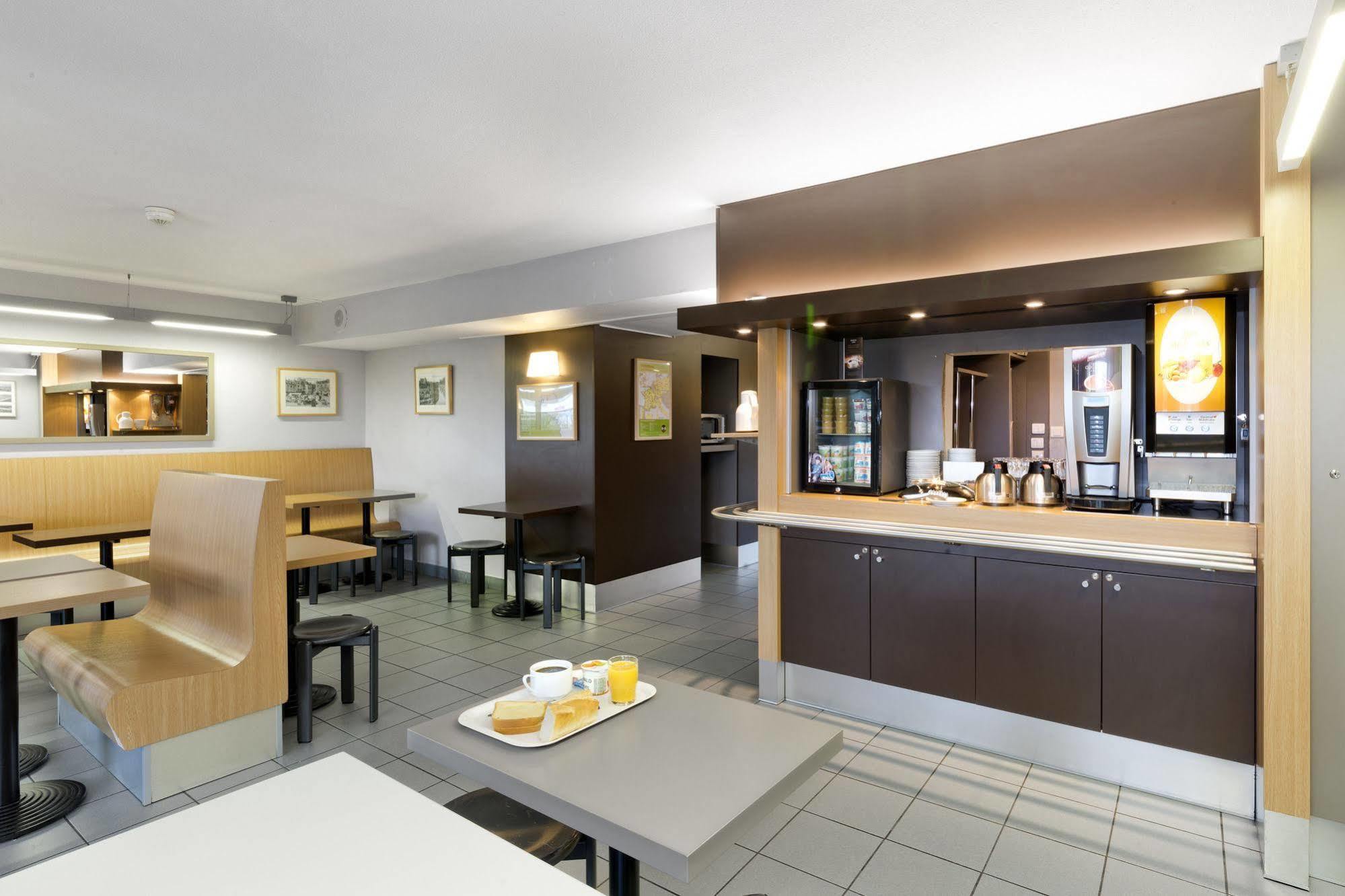 B&B Hotel Vannes Est Golfe Du Morbihan ภายนอก รูปภาพ